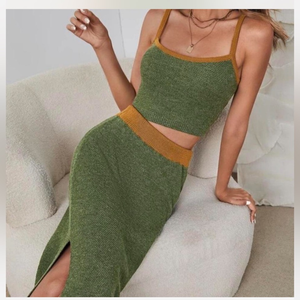 Contrast Trim Cami Knit Top & Split Thigh Knit Skirt L